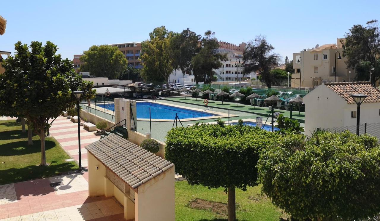 Apartamento Los Flamencos Roquetas de Mar Esterno foto